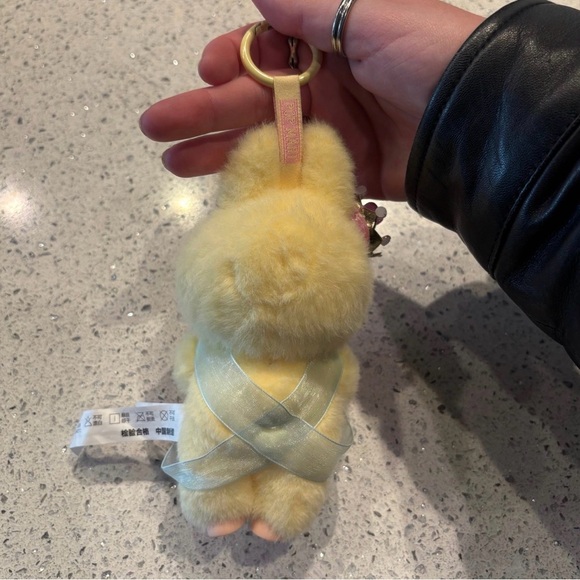 Checkmate Queen Labubu - Picture 2 of 4